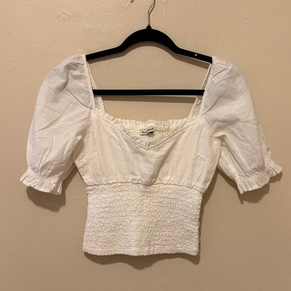 Abercrombie & Fitch White Puff Sleeve Blouse